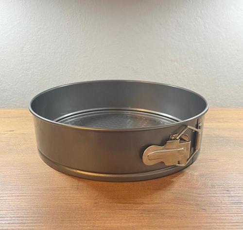 KELEPÇELİ KEK KALIBI 24 CM