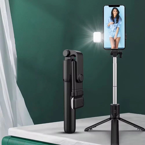 Kendiliğinden Led Işıklı Kumandalı Uzayabilen Selfie Çubuğu,Masa Üstü Tripod