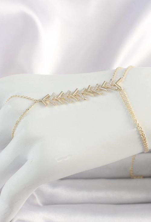 Pirinç Gold Renk Zirkon Taşlı V Model Kadın Şahmeran