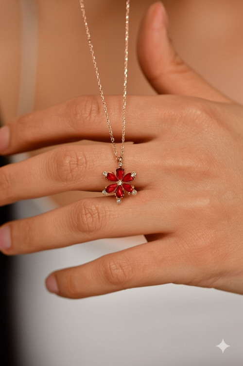 Yakut Taşlı Rose Lotus Çiçeği Gümüş Kolye