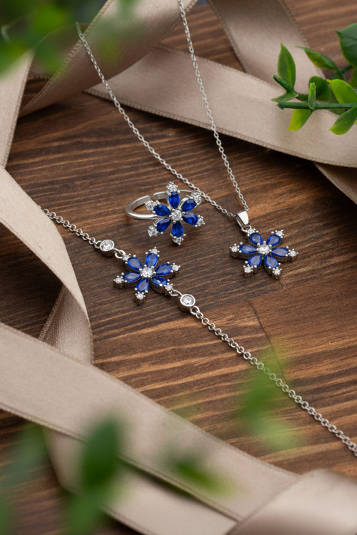 925 Ayar Safir Taşlı Rodyum Lotus Çiçeği 3'lü Gümüş Set