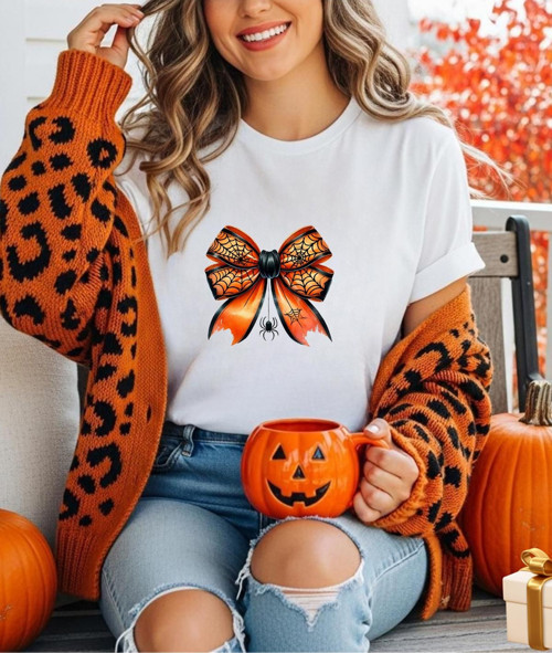 Halloween Fiyonk Baskılı Bisiklet Yaka Tişört (Kombin Yapmak İçin 2 Ürün Ekleyiniz)
