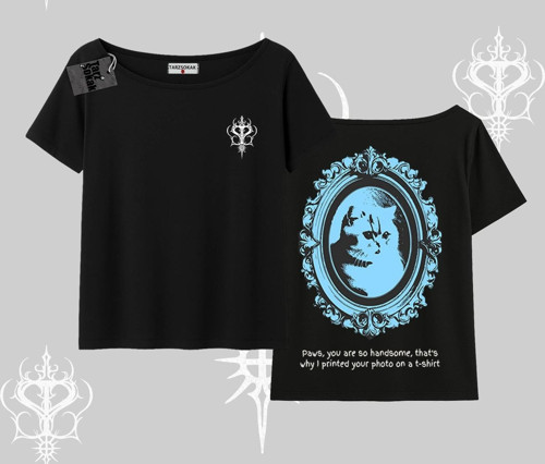 Çerçeveli Kedi Baskılı Kayık Yaka Tshirt
