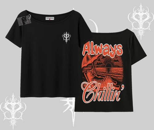 Always Chillin Kedi Arka Baskılı Kayık Yaka Tshirt