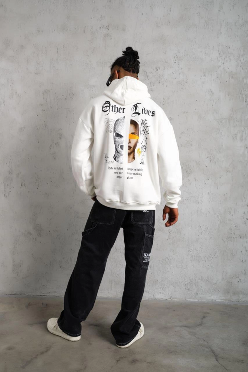 Erkek Oversize Üç İplik Şardonlu Kapüşonlu Sweatshirt – Beyaz “Other Lives” Ön ve Arka Baskılı, Kanguru Cepli, Ribanalı Rahat Kışlık Model Beyaz