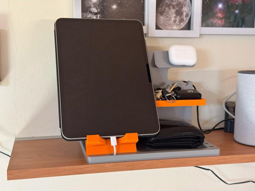 Yatak Başı Düzenleyici Telefon Standı (Apple)