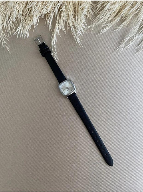 QUARTZ Retro Minimal Vintage Deri Kordon Kadın Kol Saati