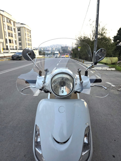 SYM Fiddle 2 3 4 Ön Cam 2009-2023 Model 53cm Şeffaf Renkli Elcikli APARAT GÖNDERİLMEYECEK