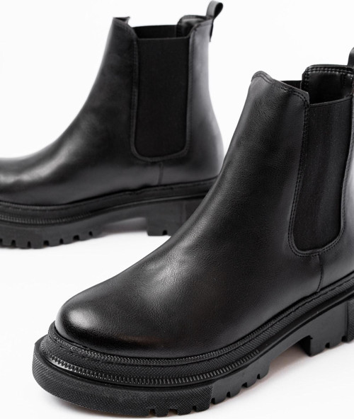 812-2137 Siyah Lastikli Günlük Kadın Bot