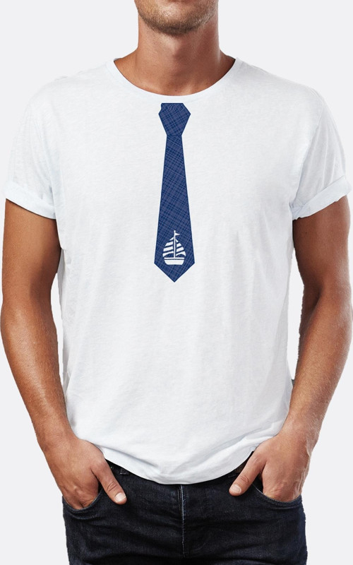 Mavi Yelkenli Kravat Baskılı Bisiklet Yaka Erkek Tişört