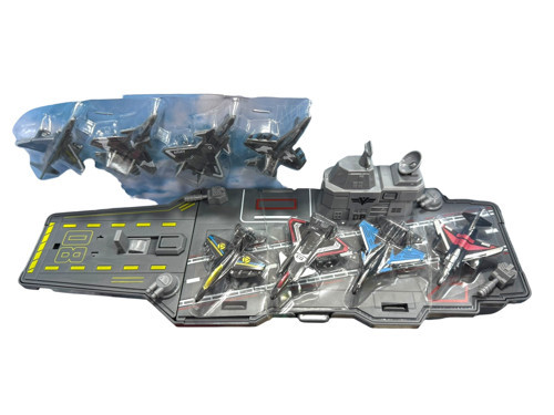 Uçak Gemisi Oyun Seti - 8 Adet Savaş Uçağı ve Fırlatma Özellikli Askeri Oyun Seti 34 cm