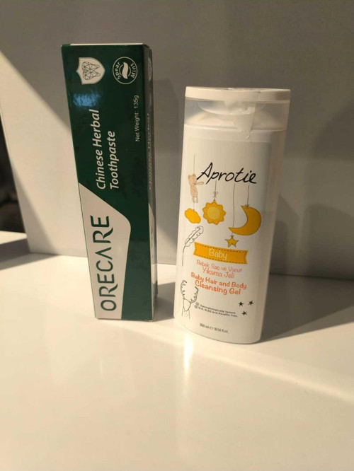 Bitkisel Diş Macunu Ve Aprotie Bebek Saç Ve Vücut Yıkama Jeli
