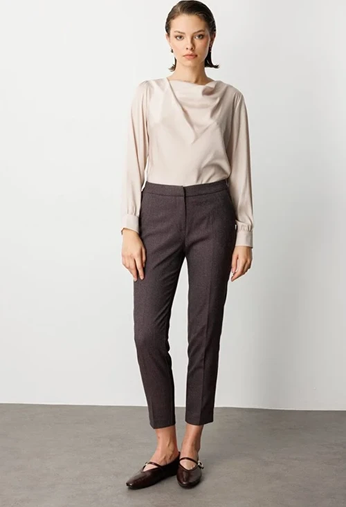 Beli Lastikli Dar Paça Pantolon 5175