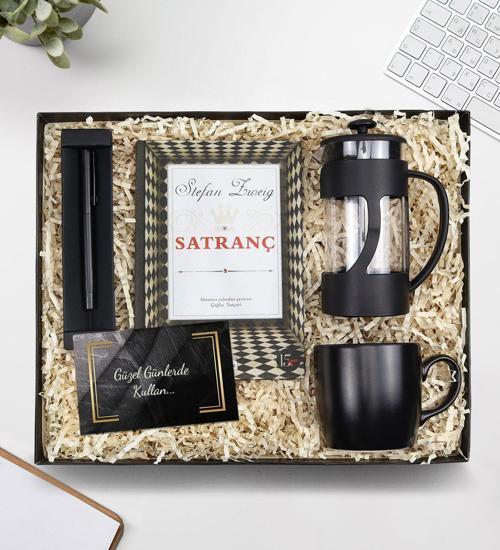 Mat Roller Kalem & Siyah Kupa & Siyah French Press & Satranç Kitap Hediye Seti