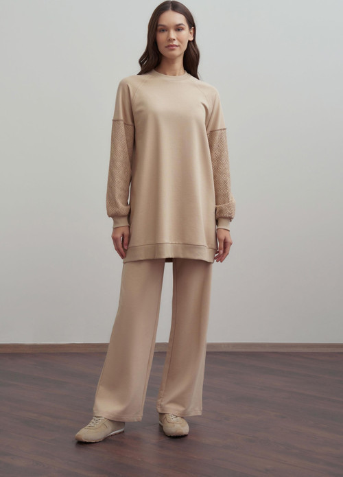 Bej-Pamuklu Dantel Garnili Eşofman Takımı