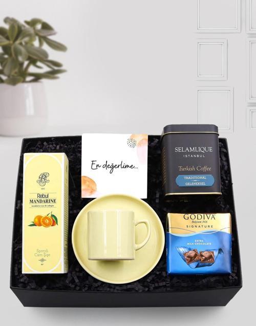 Mandalina Kolonya & Sarı Fincan & 125G Selamlıque Türk Kahvesi & Godiva Çikolata Hediye Seti