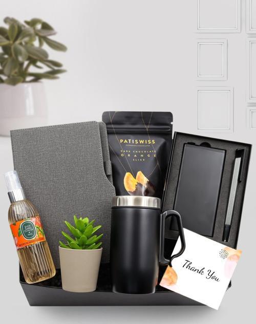 Premium Defter-Kulplu Termos-Siyah Powerbank-Patiswiss-Tükenmez Kalem-Saksı-Kolonya Hediye Seti