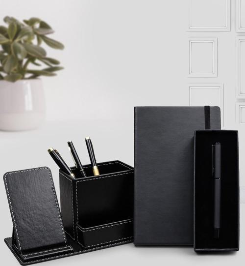 Siyah Defter & Gümüş Detaylı Roller Kalem & Masaüstü Telefonlu Kalemlik Hediye Seti