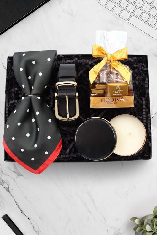 Siyah Kutulu Mum & Puantiyeli Fular & Godiva Napoliten Çikolata & Gold Kadın Kemeri Hediye Seti