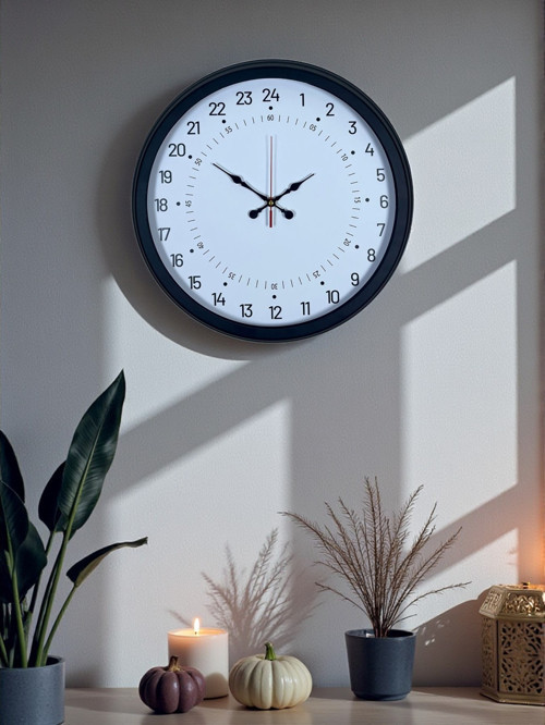 Siyah 40 Cm Metal 24 Saat Göstergeli Özel Tasarım Duvar Saati
