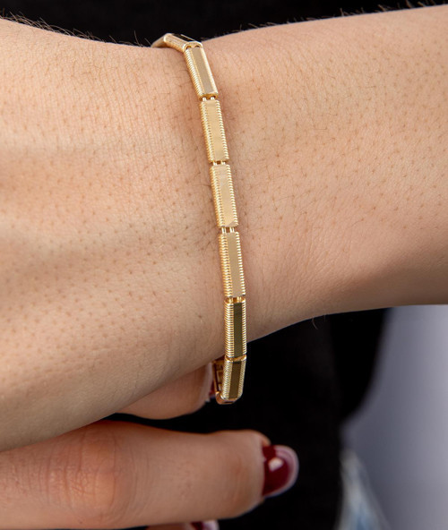 22 Ayar Görünümlü 14 Ayar Altın Kalemli Ajda Bileklik