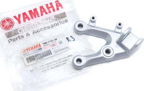 Yamaha Yzf R25 Basamak Braketi Ön Sol Sürücü