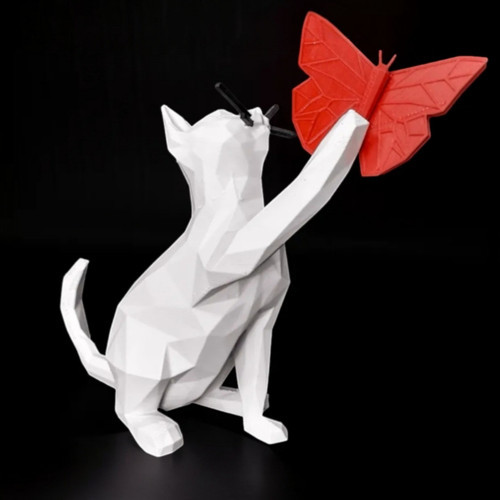 Kelebekle Oynayan Kedi Figürü 15 cm – Dekoratif Obje 3D Yazıcı Baskı PLA