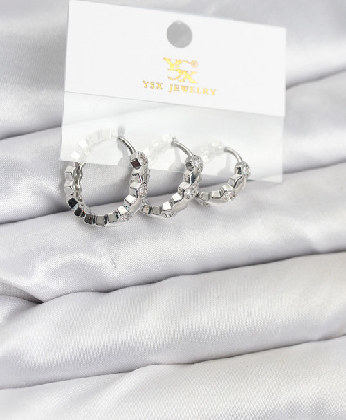 Pirinç Gümüş Renk Zirkon Taşlı Petek Halka Model YSX Trio Küpe Seti