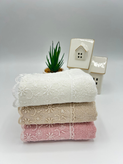 Karışık Renk 3'Lü Güpürlü Dantelli 30X50 Cm Mutfak Havlu Seti ( Bohçalık - Çeyizlik - Hediyelik )