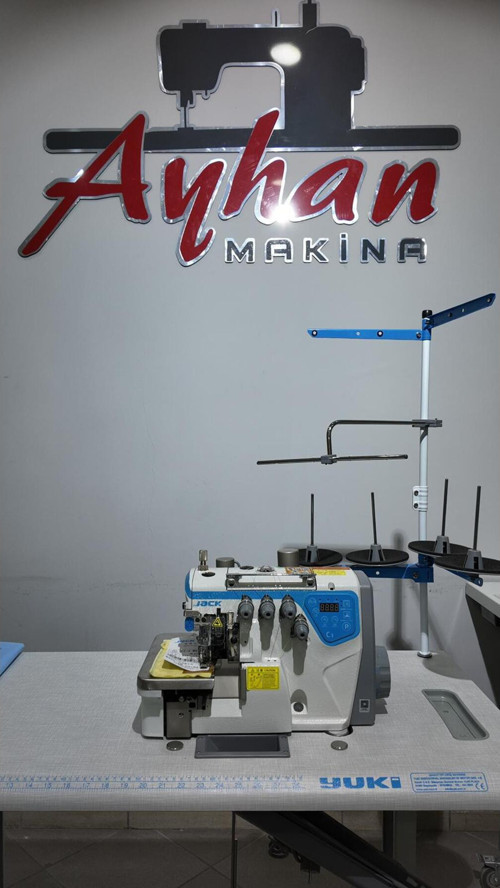 Jack Jk-C3-4-M03/333-M 4 Iplik Akıllı Overlok Makinesi