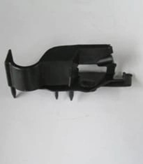 Audi A4 2013-2015; Ön Tampon Braketi İç Sol (Yan Kulağa Takılan) (Plastik) Oem No: (8K0807283