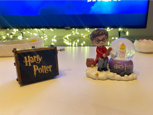 Harry Potter Kar Küresi Ve Müzik Kutusu – Işıklı Dekoratif Koleksiyon Figürü