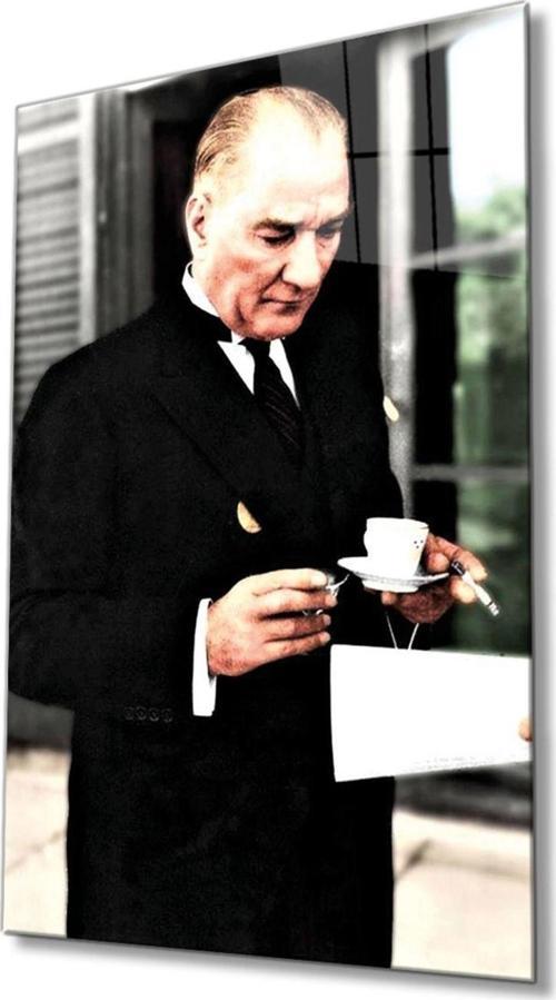 Atatürk Portresi Cam Tablo Ev ve Ofis Duvar Dekoru Hediyelik Büyük Temperli 4 mm Cam Tablo