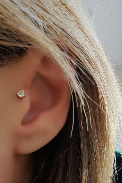 Pırlanta Parlaklığında Zirkon Taşlı 925ayar Gümüş Rose Kalp Figürlü Tragus Piercing