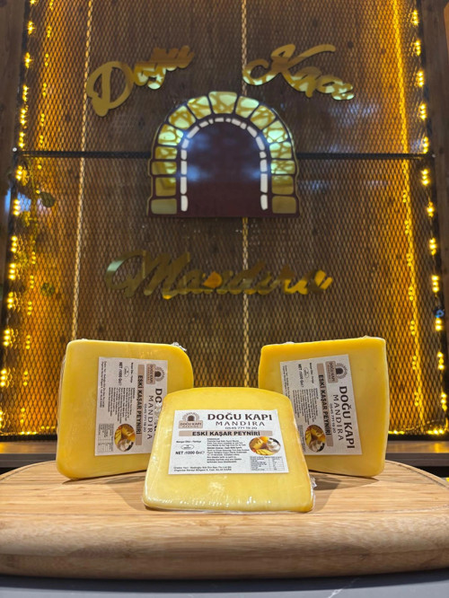 Kars Eski Kaşarı (1 KG )