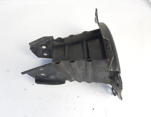 Audi A3 Ön Tampon Darbe Emici Sol 2003- 2009 (Oem No: 8P0807133)