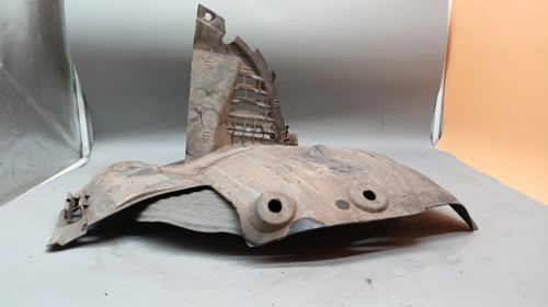 Renault Clio Ön Çamurluk Davlumbazı Sağ 1998-2001 (Oem No: 7700836705)