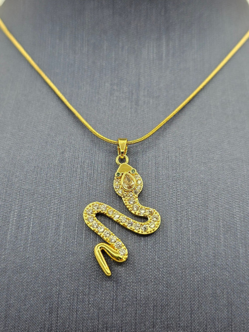 Yılan Model Gold Renk Zirkon Taşlı Çelik Kolye