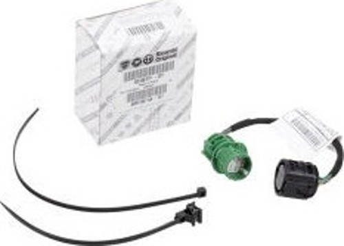 Fiat Panda Ön Far Elektrikli Motorlu Beyaz Sinyalli Sağ 2003- 2009 (Oem No: 51867011)