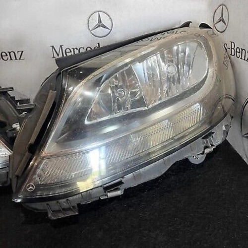 Mercedes C Class Ön Far Elektrikli Motorlu Halojen Sedan Sol 2013- (Oem No: A2058200161)