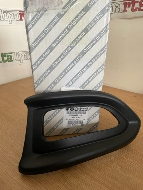 Fiat 500 X Ön Sis Lamba Kapağı Sol 2014- (Oem No: 735604494)
