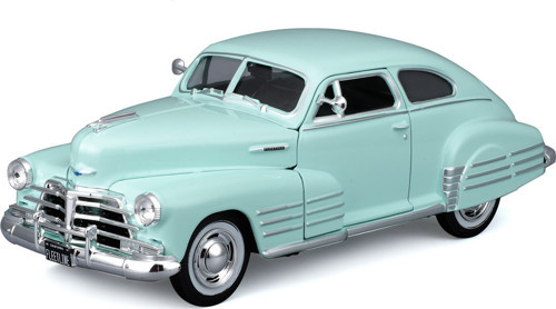 1:25 1948 Chevrolet Fleetline Aerosedan Açık Yeşil 32921-01