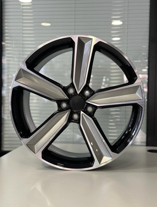 AKD-A1014-04 19 İnç 5x112 Audi A4 A6 Q5 Passat Uyumlu ET35 66.45 SD 19 inç Jant Takımı (4 Adet)