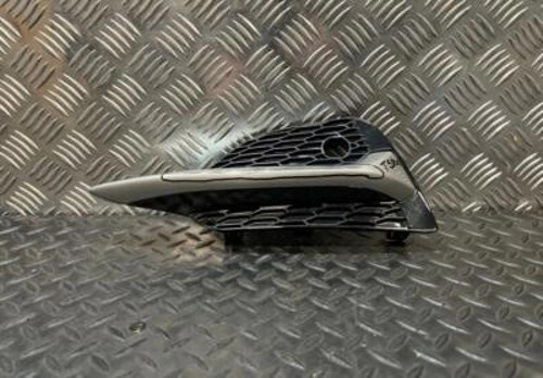 Nissan Qashqai Ön Sis Lamba Kapağı Grı Bandlı Sensör Delikli Sol 2017- (Oem No: 62257Hv20A)