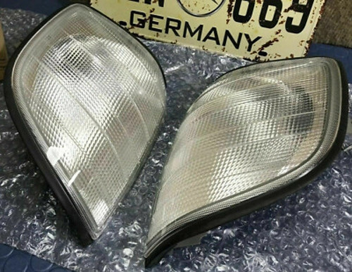 Mercedes W140 Ön Sinyal Beyaz Sağ 1992-1994 (Oem No: A1408260643)