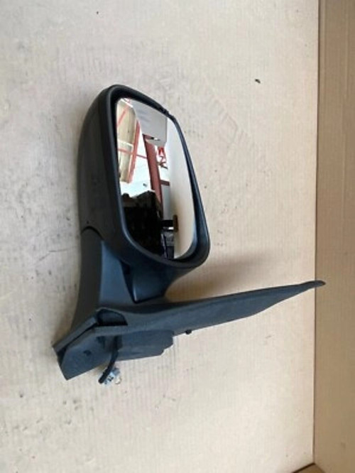Ford Fusion Dış Ayna Elektrikli Isıtmalı Astarlı Sol 2005 (Oem No: 6N1117683Af)