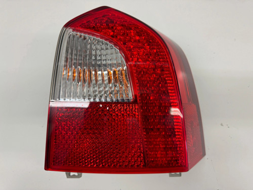Volvo V70 Arka Stop Sağ 2008- (Oem No: 31395073)