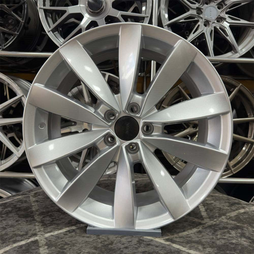 18 inç 5x100 Lugano Polo İbiza Fabia Taigo Egea Doblo Uyumlu Gümüş Jant Modeli (4 Adet)