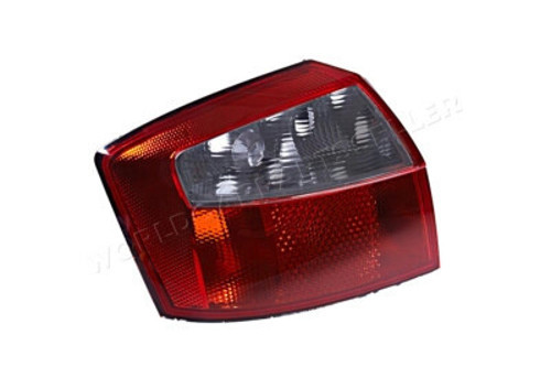 Audi A4 Arka Stop Sol 2001 2004- (Oem No: 8E5945217)