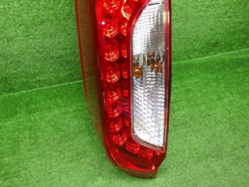 Nissan Xtrail Arka Stop Ledlı Sağ 2011- (Oem No: 265503Ub0A)